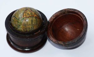 Malby miniature Globe