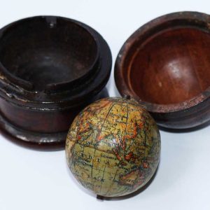 Malby miniature Globe